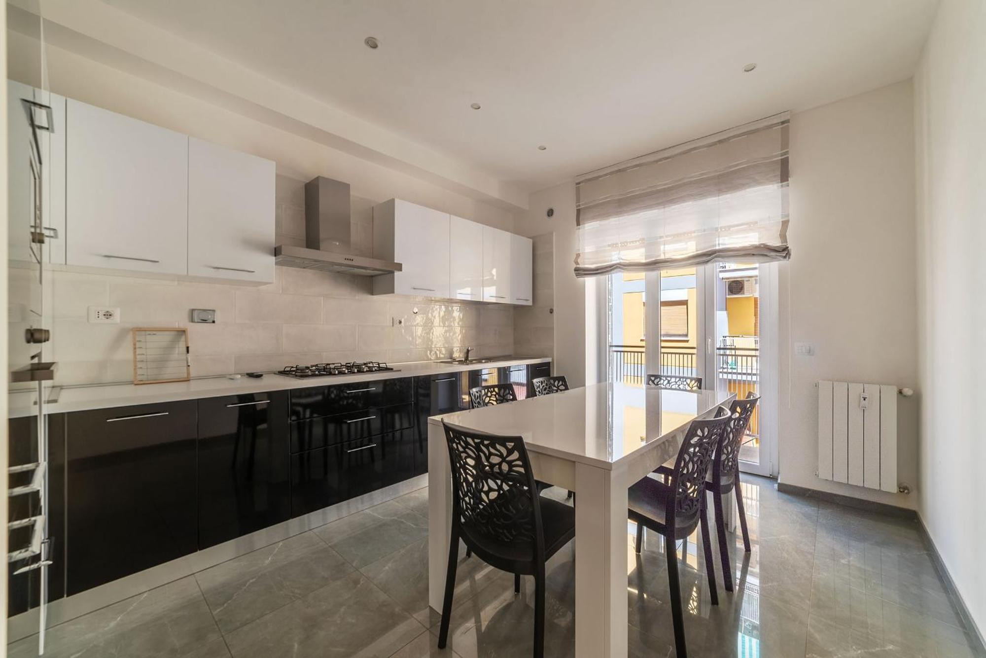 Joivy Delightful 3-Bed Flat With Balcony Lejlighed Rom Eksteriør billede