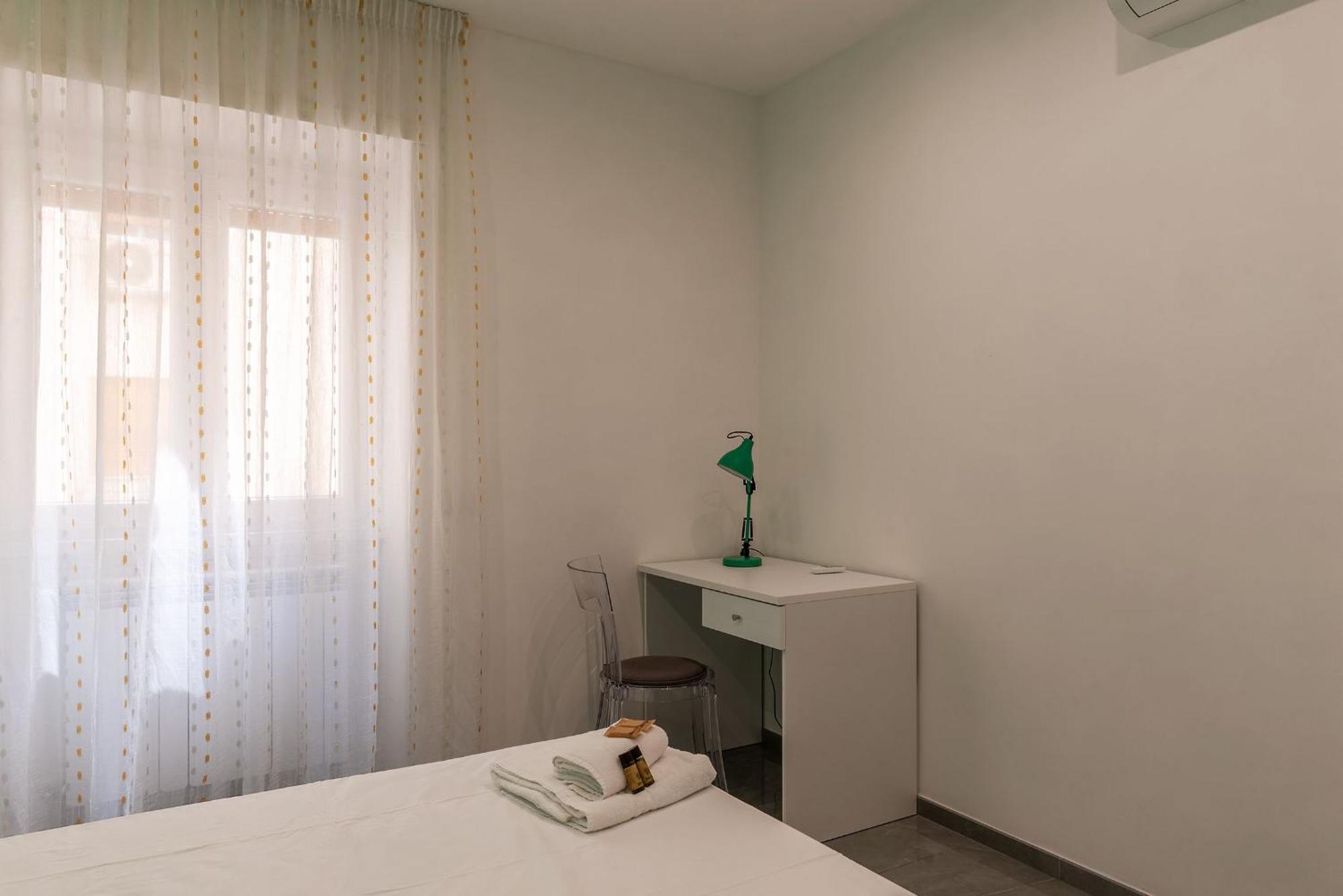 Joivy Delightful 3-Bed Flat With Balcony Lejlighed Rom Eksteriør billede